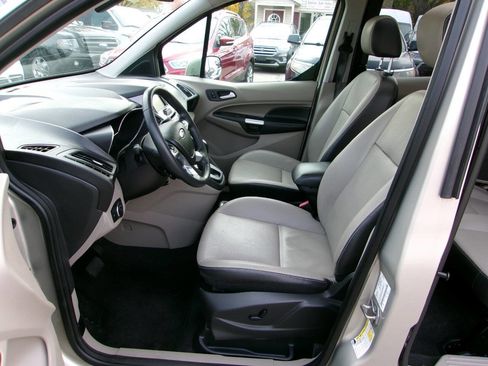 Used 2014 Ford Transit Connect Titanium image 7
