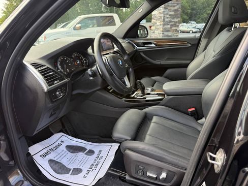 Used 2019 BMW X3 sDrive30i w/ Premium Package RWD image 9