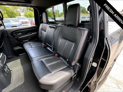 Used 2022 Nissan Titan PRO-4X w/ Pro-4x Convenience Package AWD/4WD image 6