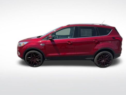Used 2019 Ford Escape Titanium image 32