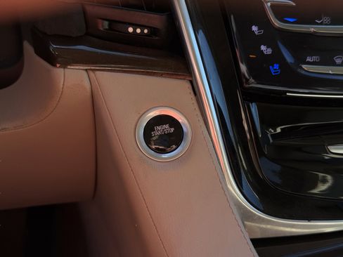 Used 2020 Cadillac Escalade Premium Luxury image 67