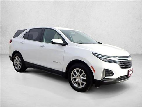 Used 2024 Chevrolet Equinox LT image 6