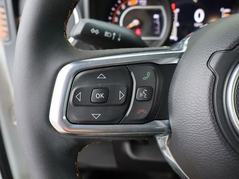 Used 2024 Jeep Wrangler Unlimited Sahara w/ Technology Group AWD/4WD image 15