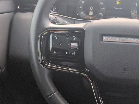 Used 2025 Land Rover Range Rover Evoque S image 25