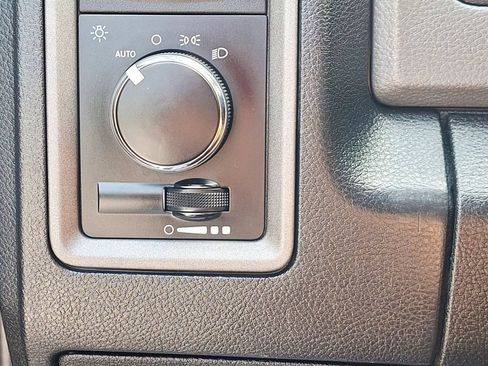 Used 2018 RAM 5500 Tradesman AWD/4WD image 32