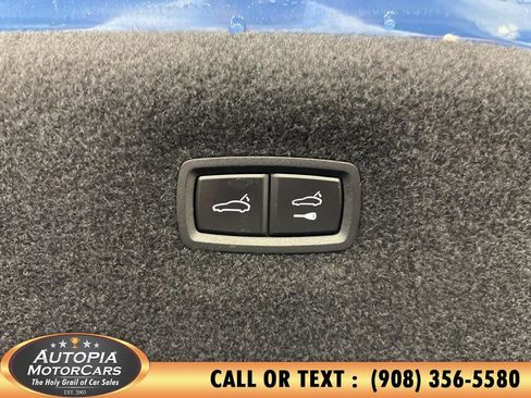 Used 2023 Porsche Taycan w/ Premium Package RWD image 24