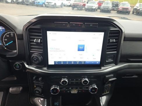 Certified 2022 Ford F150 XLT w/ Equipment Group 302A High image 17