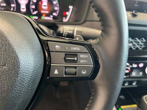 Used 2025 Honda Accord Touring image 24