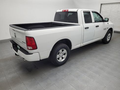 Used 2017 RAM 1500 Express AWD/4WD image 10