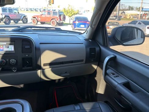 Used 2009 GMC Sierra 1500 SL AWD/4WD image 72