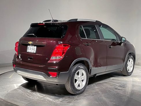 Used 2020 Chevrolet Trax LT image 11