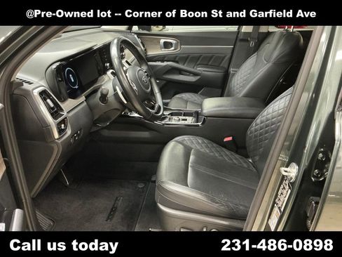Used 2021 Kia Sorento SX Prestige image 14