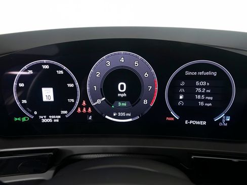 Certified 2025 Porsche Cayenne S AWD/4WD image 24