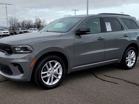 Used 2025 Dodge Durango GT image 4