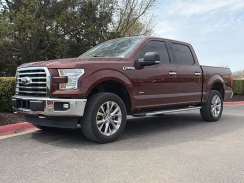 Used 2017 Ford F150 XLT w/ Equipment Group 302A Luxury image 9