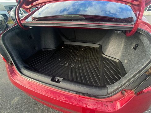 Used 2018 Honda Accord Touring image 21