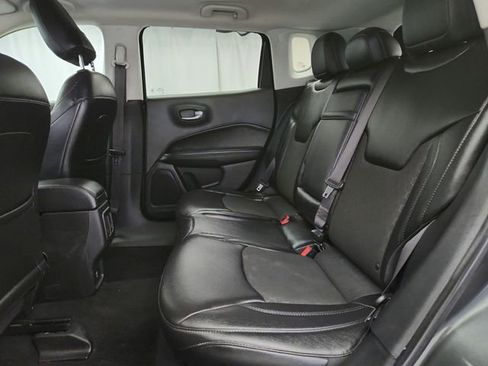 Used 2018 Jeep Compass Latitude AWD/4WD image 49