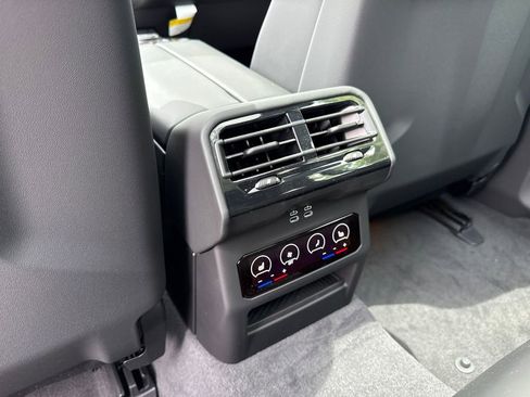 New 2027 BMW M5 Touring AWD/4WD image 20