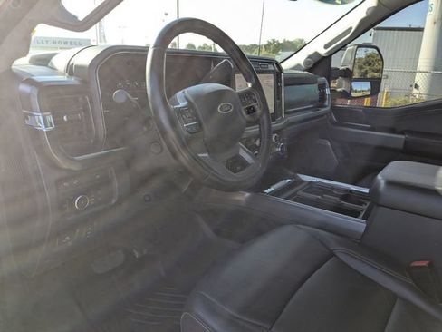 Certified 2024 Ford F250 Lariat w/ Lariat Ultimate Package AWD/4WD image 11
