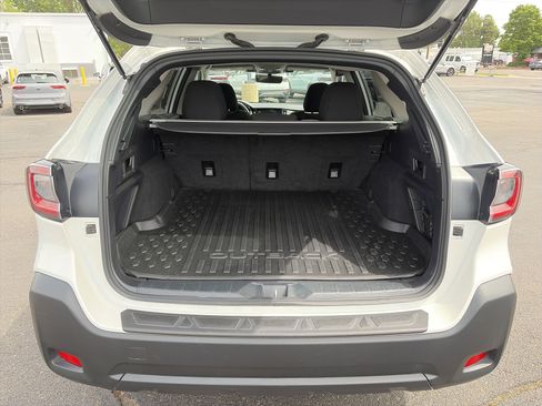 Used 2025 Subaru Outback Premium w/ Popular Package #1A AWD/4WD image 26
