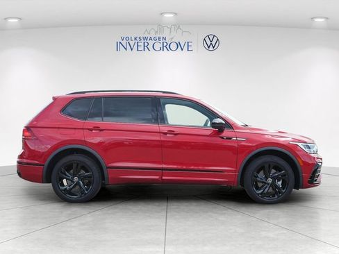 Certified 2024 Volkswagen Tiguan SE R-Line AWD/4WD image 8