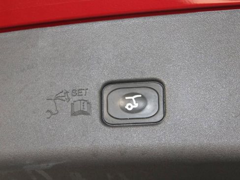 Used 2024 Lincoln Nautilus Reserve image 17