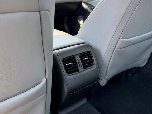 Used 2018 Honda Accord Touring image 20
