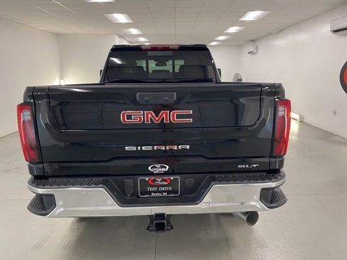 New 2025 GMC Sierra 2500 SLT w/ SLT Premium Package image 9