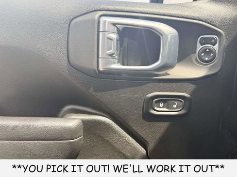 Used 2025 Jeep Wrangler Unlimited Sport AWD/4WD image 13