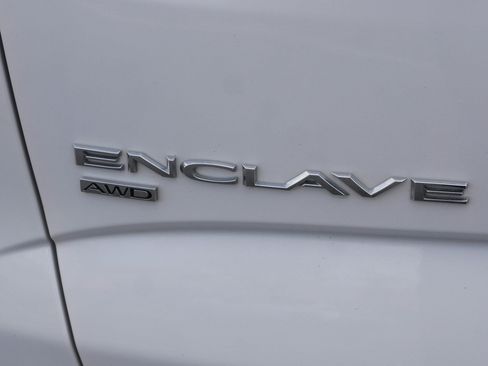 Used 2024 Buick Enclave Essence w/ Experience Buick Package AWD/4WD image 5