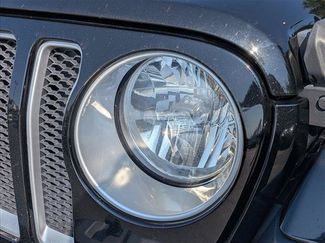 Used 2018 Jeep Wrangler Unlimited Sahara AWD/4WD video 2
