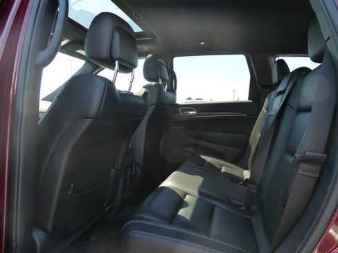 Used 2017 Jeep Grand Cherokee Limited w/ Trailer Tow Group IV AWD/4WD image 20