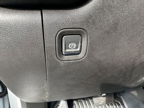 New 2025 GMC Sierra 2500 Pro w/ Convenience Package image 25