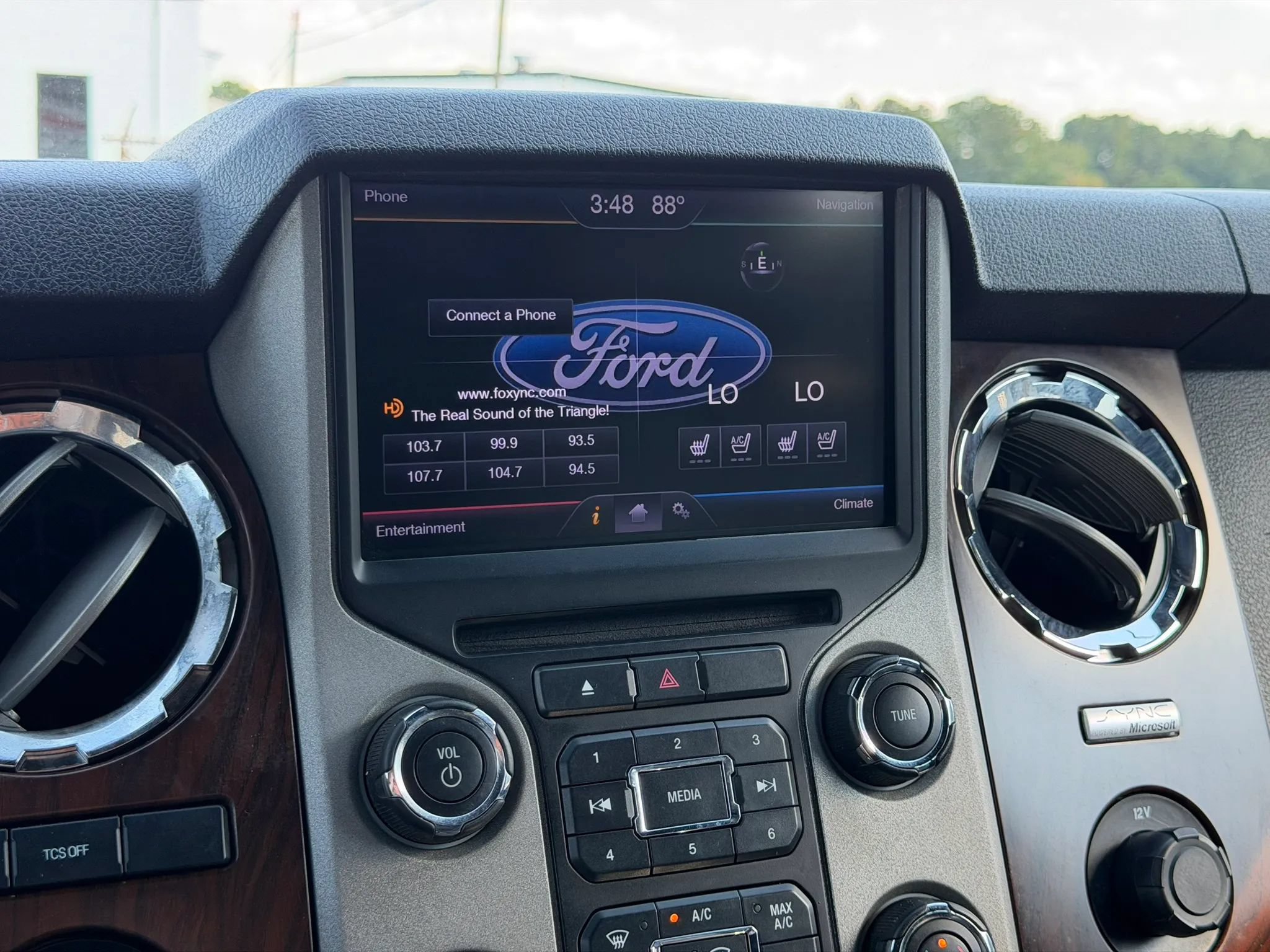 Used 2013 Ford F450 Lariat w/ Lariat Ultimate Pkg AWD/4WD image 32
