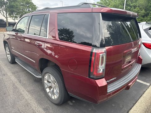 Used 2016 GMC Yukon SLT w/ Open Road Package AWD/4WD image 9