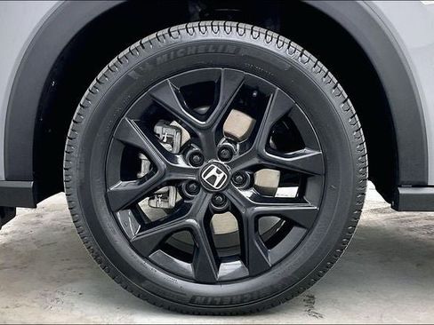 Certified 2024 Honda HR-V Sport image 10