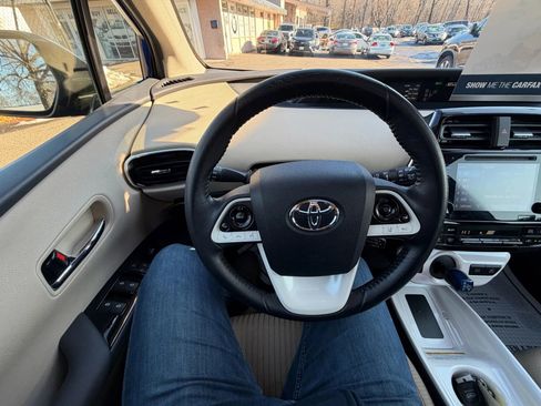 Used 2016 Toyota Prius Two image 23