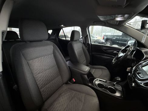 Used 2018 Chevrolet Equinox LT image 30