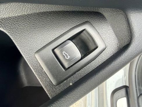 Used 2025 BMW 330i xDrive Sedan w/ Convenience Package image 26