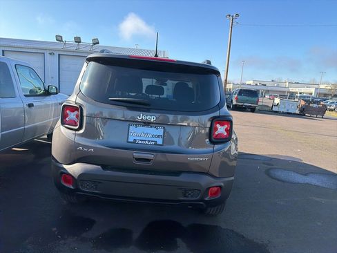 Used 2020 Jeep Renegade Sport w/ Sport Appearance Group image 5