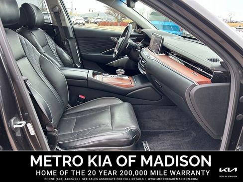 Used 2020 Kia K900 Luxury w/ VIP Package image 50
