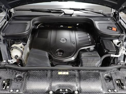 Used 2024 Mercedes-Benz GLE 450 4MATIC image 25