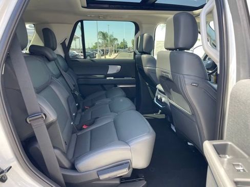 New 2026 Ford Expedition Active AWD/4WD image 28