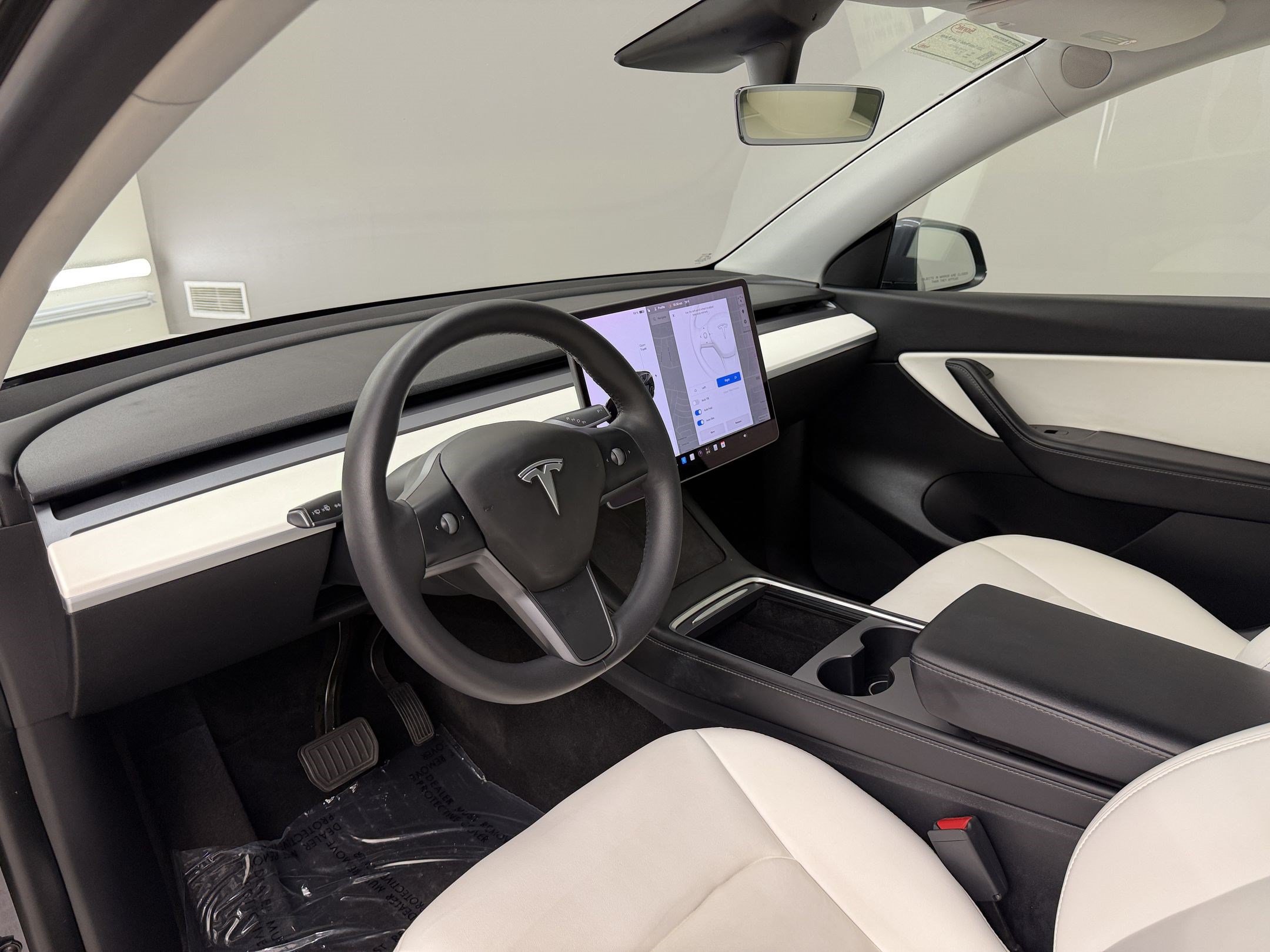Used 2021 Tesla Model Y Long Range AWD/4WD image 4