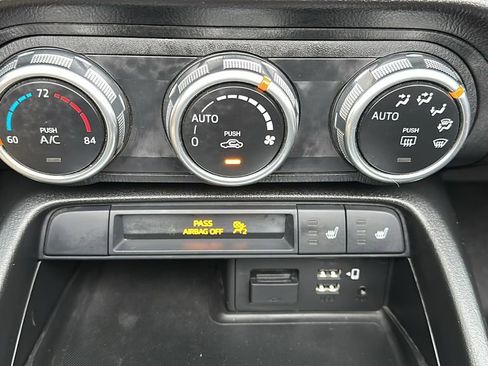 Used 2016 MAZDA MX-5 Miata Grand Touring image 29