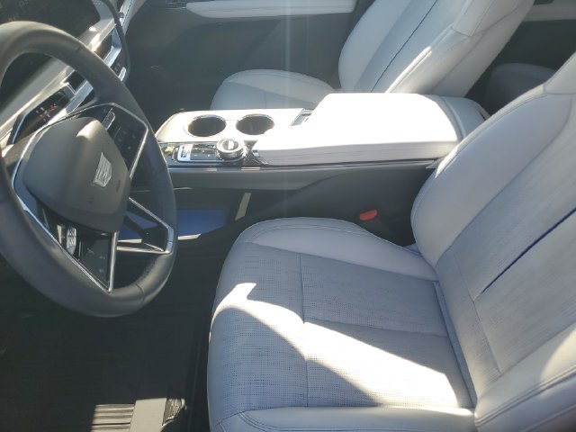 Certified 2024 Cadillac Lyriq Luxury AWD/4WD image 12