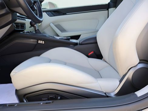 Certified 2023 Porsche 911 GT3 RWD image 35
