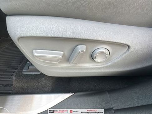 New 2026 Toyota Highlander XLE image 16