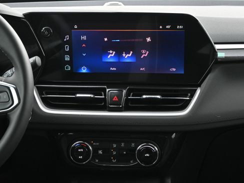 Used 2026 Chevrolet TrailBlazer LT w/ Convenience Package image 5