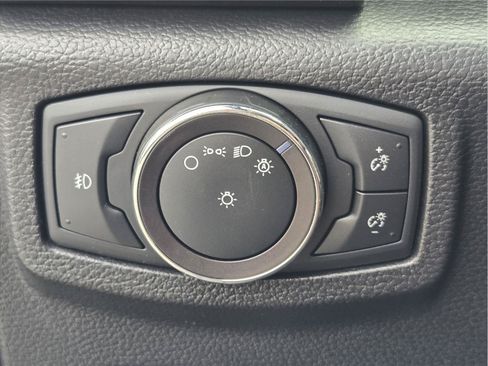 Used 2018 Ford Expedition Limited w/ Equipment Group 302A AWD/4WD image 19